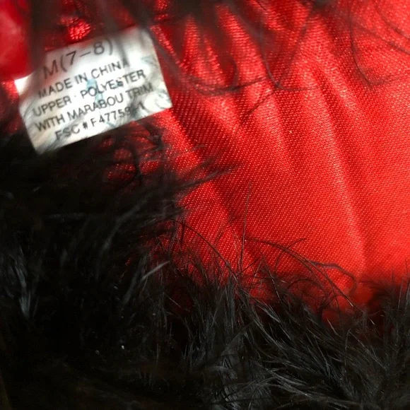 Marabou Feather Satin Slippers Floral Red Multi
New without tags - Picture 8 of 8